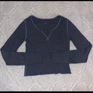 AMERICAN EAGLE long sleeve cropped waffle knit shirt